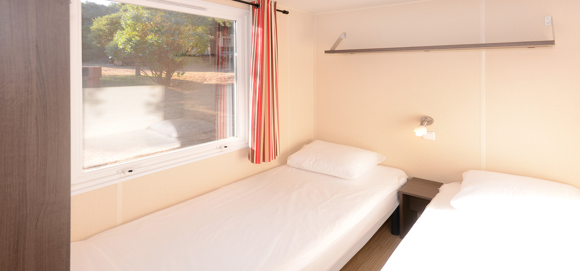 Camping la vetta location MH confort 3CH 1CH chambre enfant